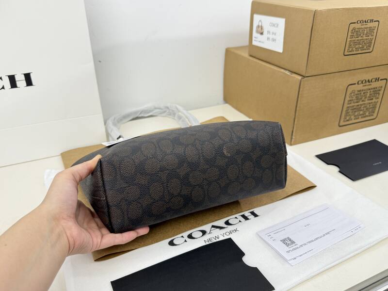 Coach Monogram shoulder bag — 1:1 Replica