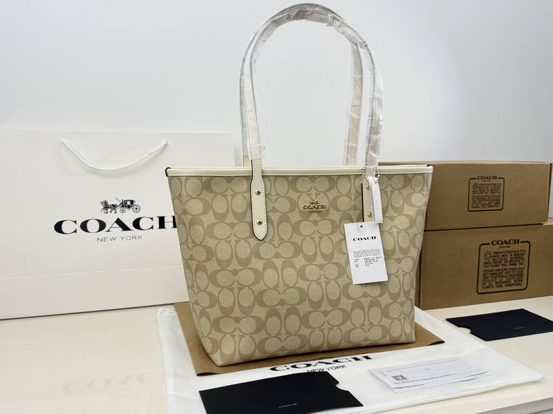 Coach City Brown 38x28x15cm shoulder bag — Premium Replica