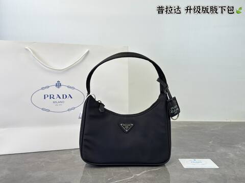 Prada Re-Edition 2000 Nylon Mini Black 22x17cm shoulder bag AAA Quality Replica