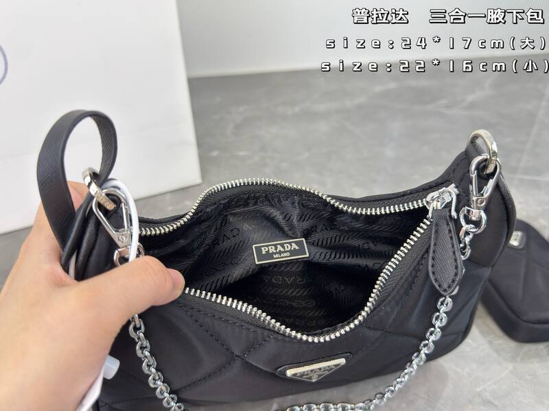 Prada Re-Edition 2005 Nylon black 24*17cm 22*16cm shoulder — Premium Replica