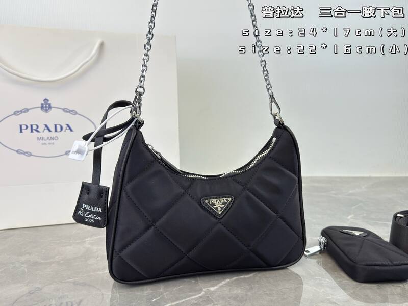 Prada Re-Edition 2005 Nylon black 24*17cm 22*16cm shoulder — Premium Replica