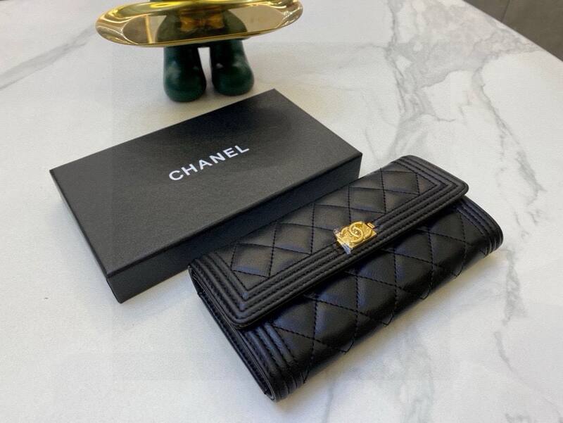 Chanel Boy Wallet on Chain Black evening — Premium Replica