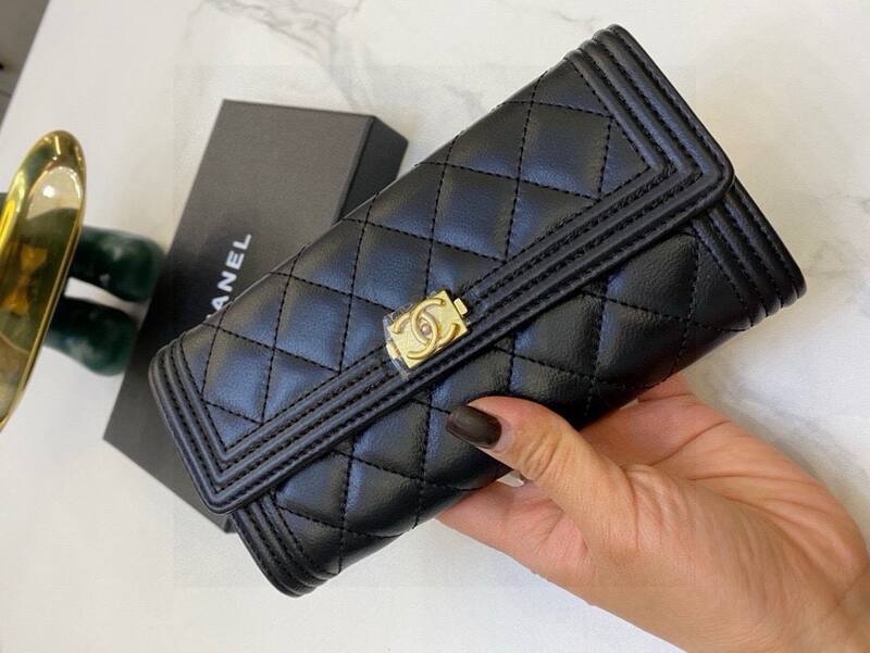 Chanel Boy Wallet on Chain Black evening — Premium Replica