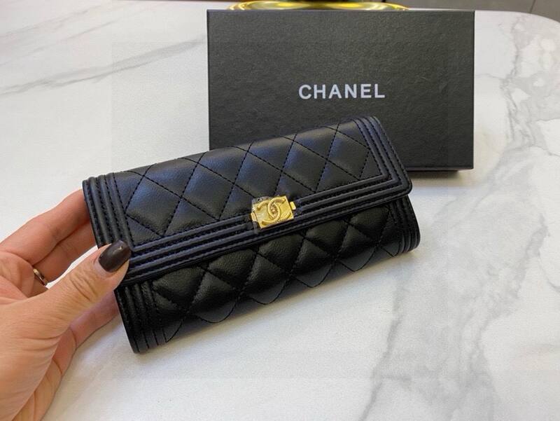 Chanel Boy Wallet on Chain Black evening — Premium Replica