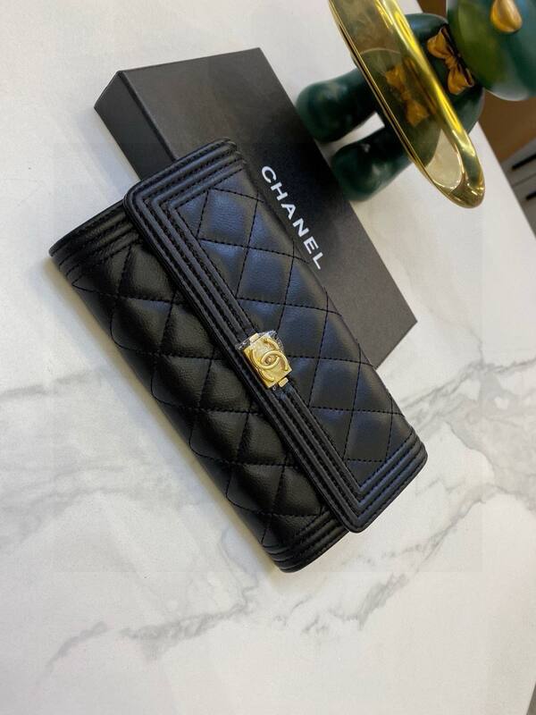 Chanel Boy Wallet on Chain Black evening — Premium Replica