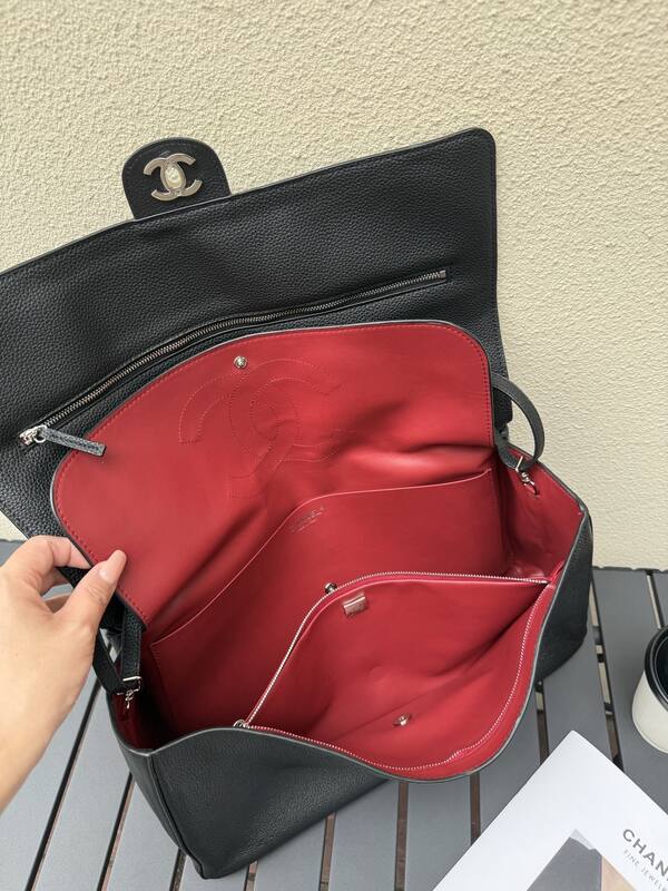 Chanel Black grained leather shoulder — Top Quality Replica