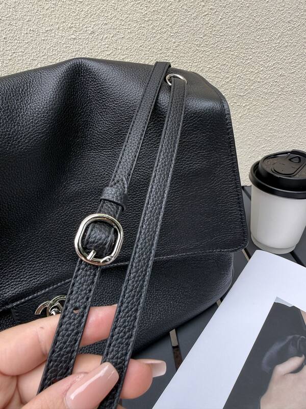 Chanel Black grained leather shoulder — Top Quality Replica