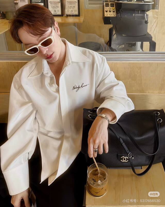 Chanel Black grained leather shoulder — AAA Quality Replica