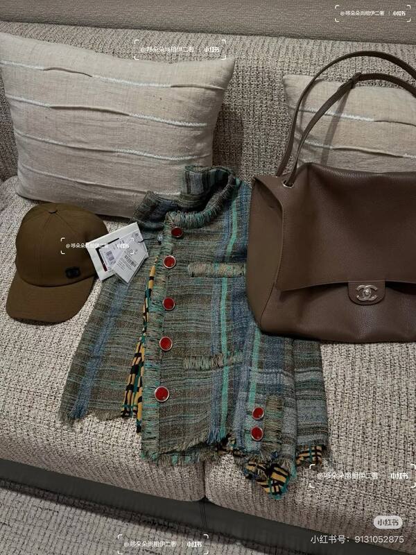 Chanel Taupe shoulder — AAA Quality Replica
