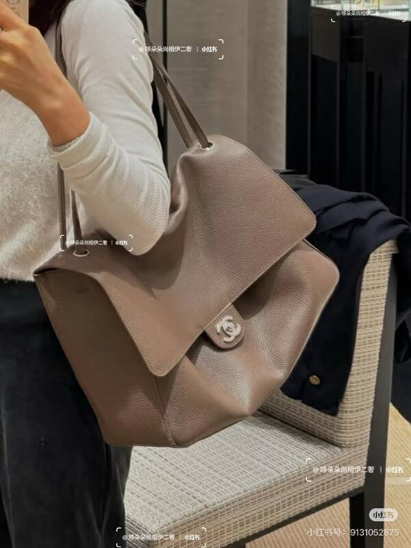 Chanel Taupe shoulder — AAA Quality Replica