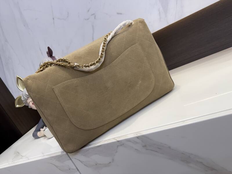 Chanel Flap Bag Beige suede shoulder — Premium Replica