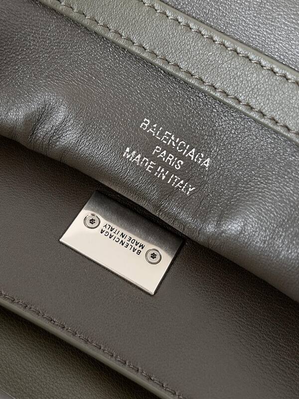 Balenciaga Green 30x22x12cm shoulder bag — 1:1 Replica