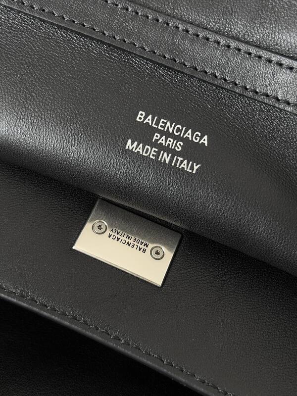 Balenciaga Black 40x30x16cm shoulder bag — Premium Replica
