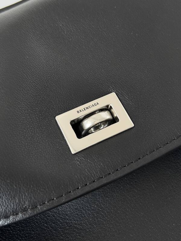 Balenciaga Black 40x30x16cm shoulder bag — Premium Replica