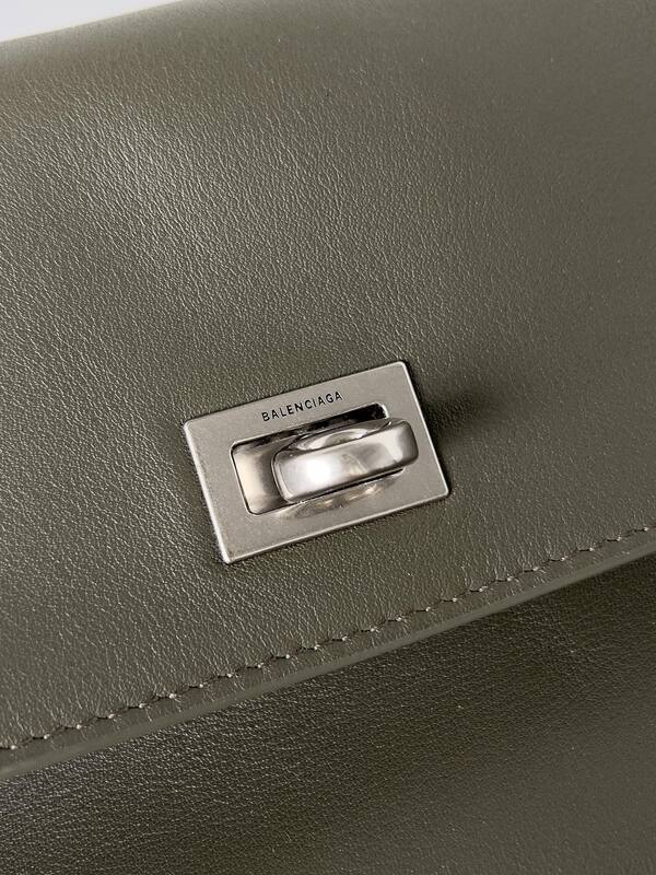 Balenciaga Green 30x22x12cm shoulder bag — Premium Replica