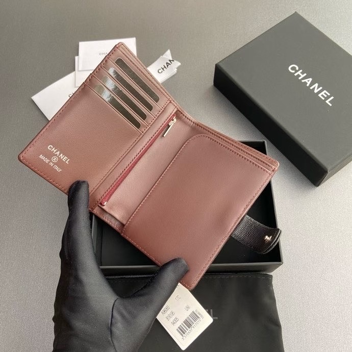Chanel Black crossbody — AAA Quality Replica