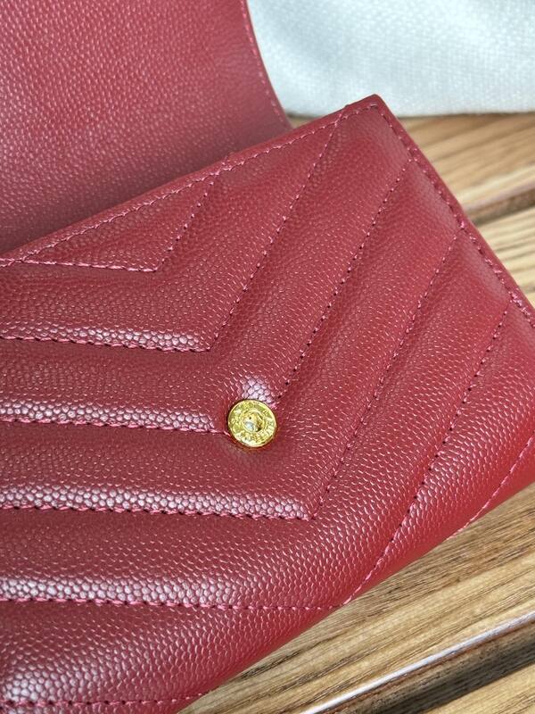 Saint Laurent Monogram wallet Red everyday — Top Quality Replica