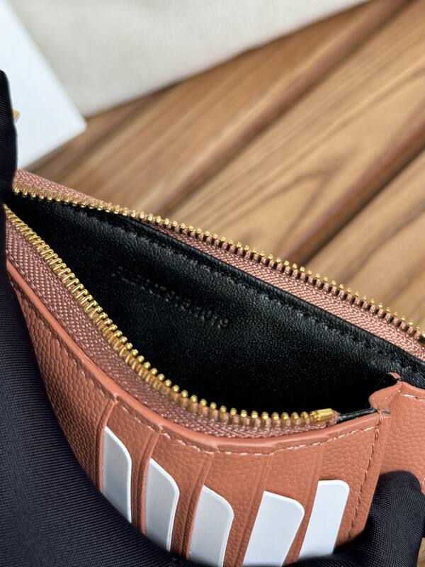 Saint Laurent Pink everyday — Premium Replica