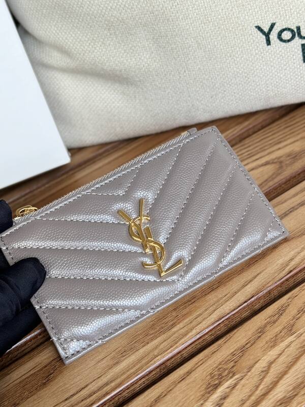 Saint Laurent Monogram Quilted Card Case Taupe everyday — Premium Replica