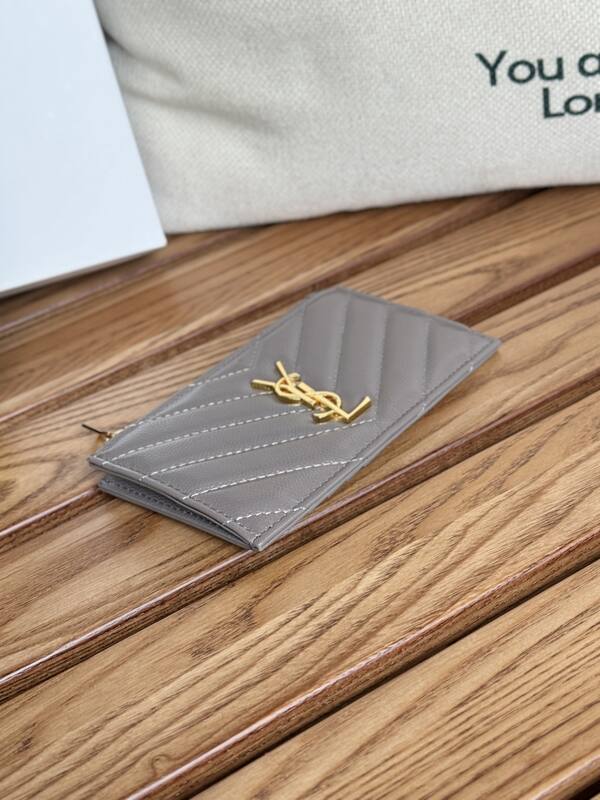 Saint Laurent Monogram Quilted Card Case Taupe everyday — Premium Replica