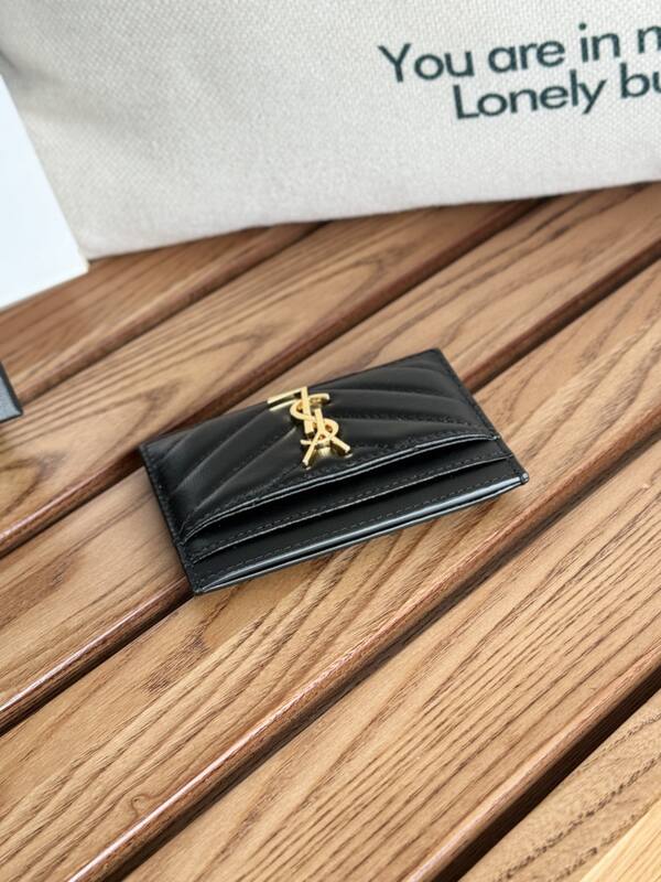 Saint Laurent Monogram card holder Black lambskin — Premium Replica