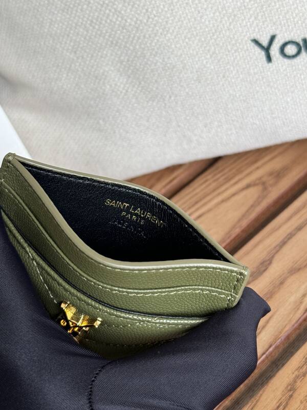 Saint Laurent Monogram card holder Olive green grained leather — Top Quality Replica