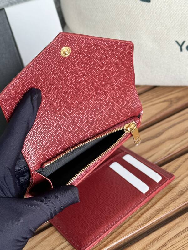 Saint Laurent Red everyday — Top Quality Replica