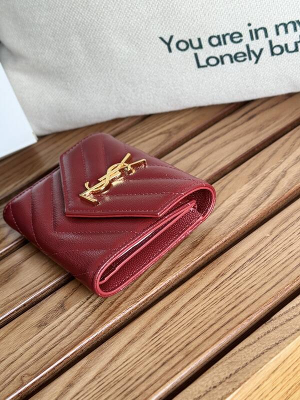 Saint Laurent Red everyday — Top Quality Replica