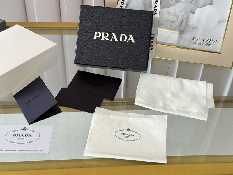 Prada Black shoulder bag — Top Quality Replica