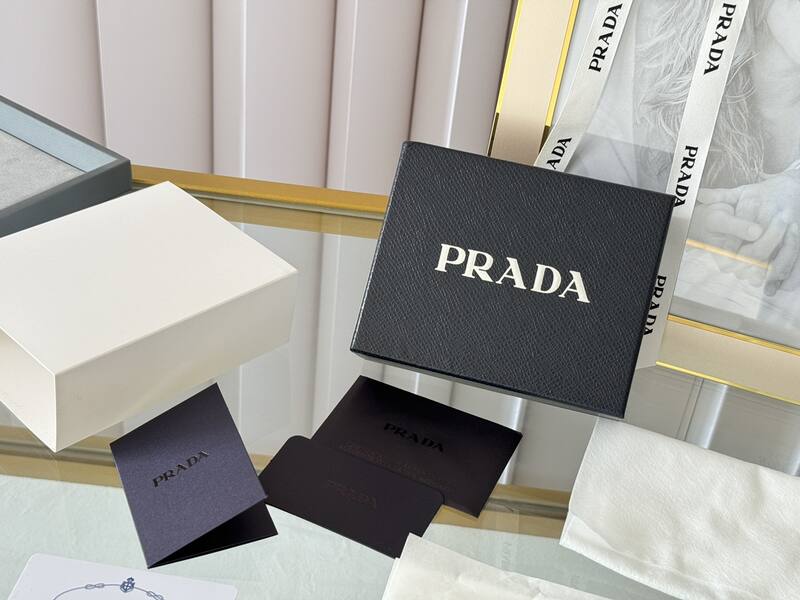 Prada Black shoulder bag — Top Quality Replica