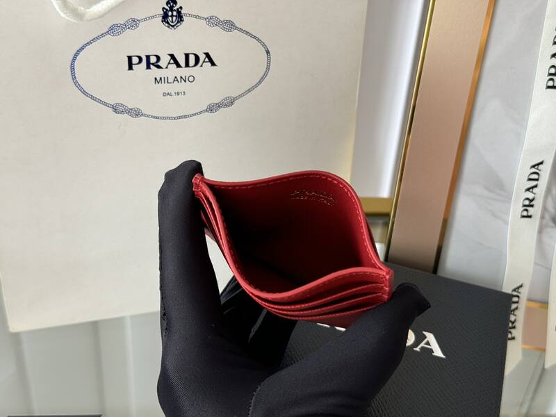 Prada Red shoulder bag — AAA Quality Replica