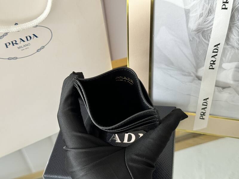 Prada Black shoulder bag — Premium Replica