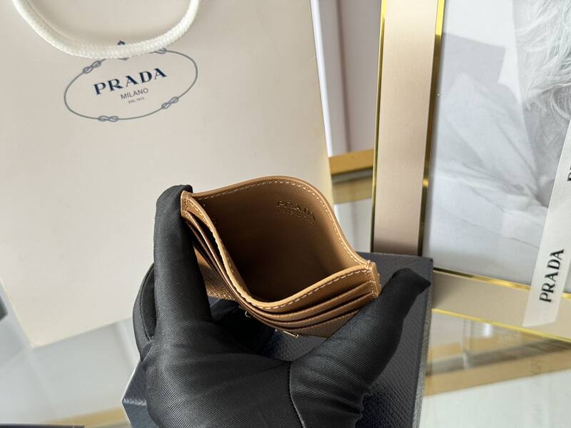 Prada shoulder bag — 1:1 Replica