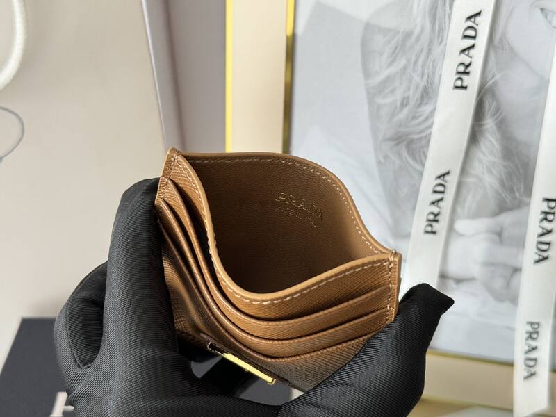 Prada shoulder bag — 1:1 Replica