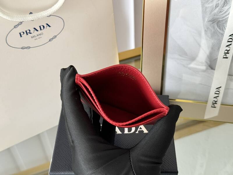 Prada Red shoulder bag — Premium Replica