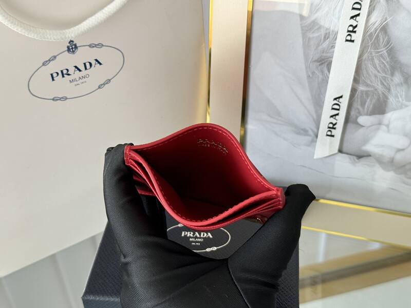 Prada Red shoulder bag — Premium Replica