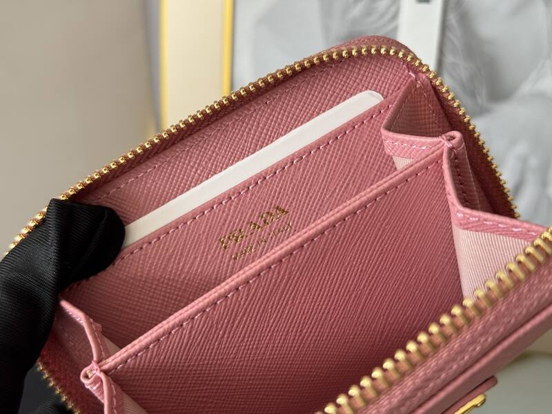 Prada Pink 25x18x10cm shoulder bag — 1:1 Replica