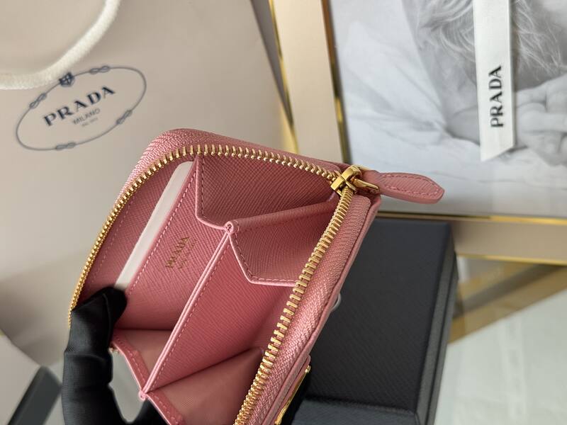 Prada Pink 25x18x10cm shoulder bag — 1:1 Replica