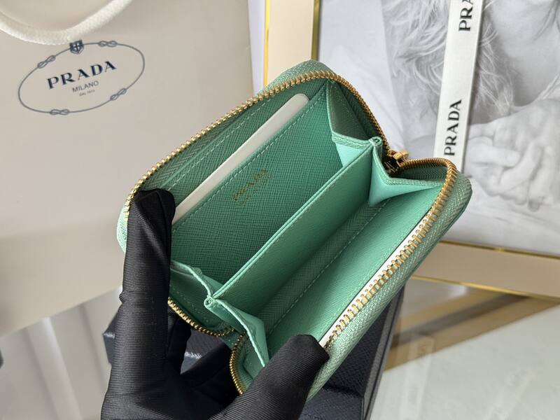 Prada Green 25x18x10cm shoulder bag — AAA Quality Replica