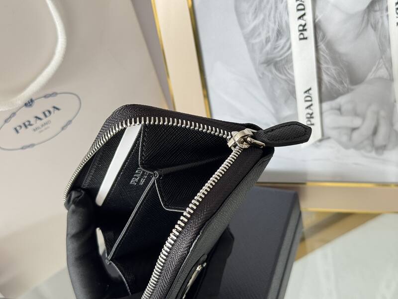 Prada Black shoulder bag — Premium Replica