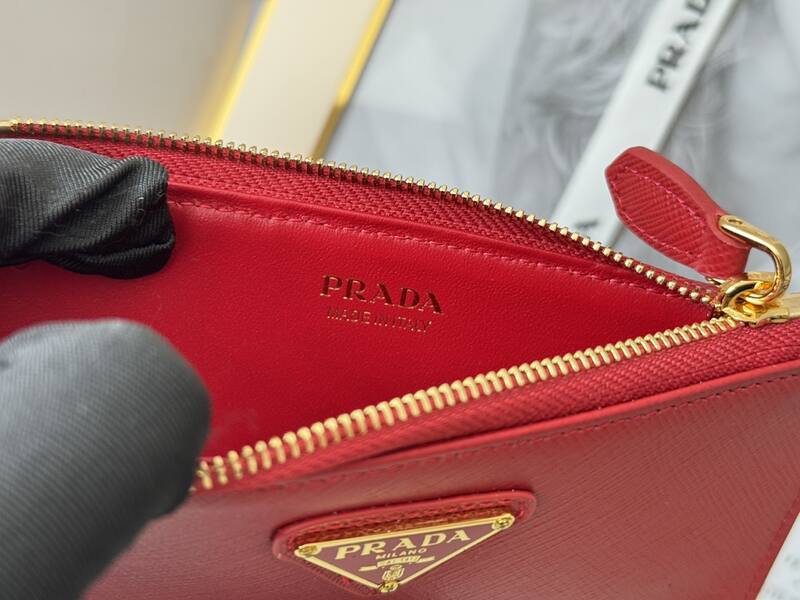 Prada Red 30x22x12cm shoulder bag — Premium Replica