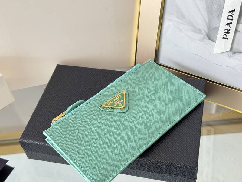 Prada Green 30x22x12cm shoulder bag — Premium Replica