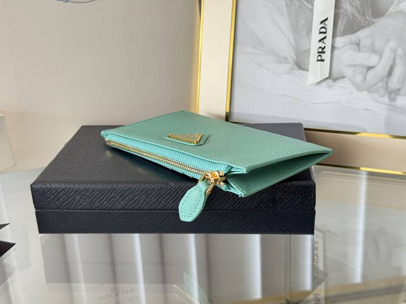 Prada Green 30x22x12cm shoulder bag — Premium Replica
