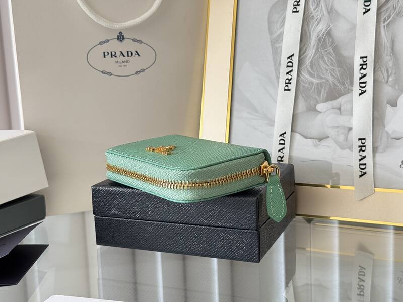Prada Green 25x18x10cm shoulder bag — AAA Quality Replica