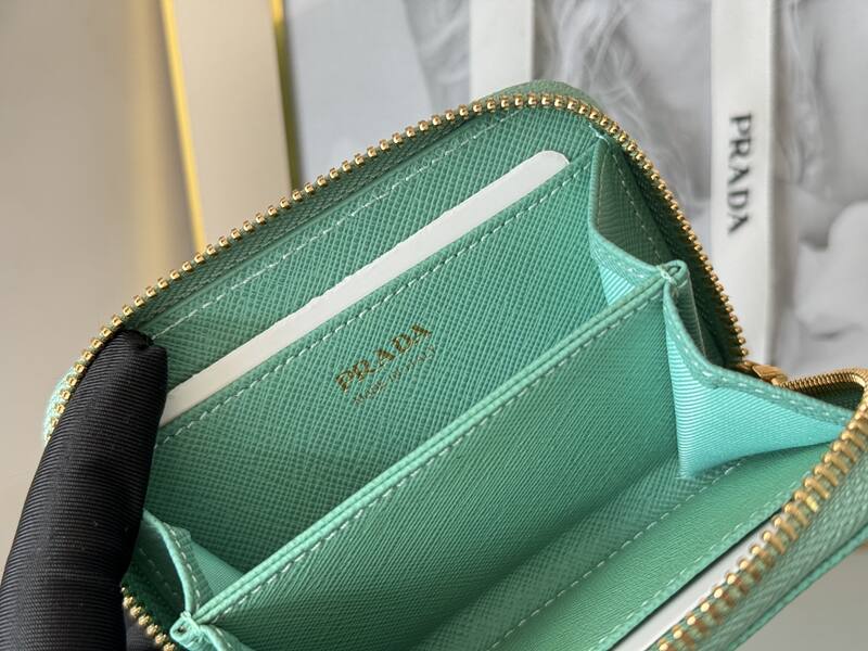 Prada Green 25x18x10cm shoulder bag — AAA Quality Replica