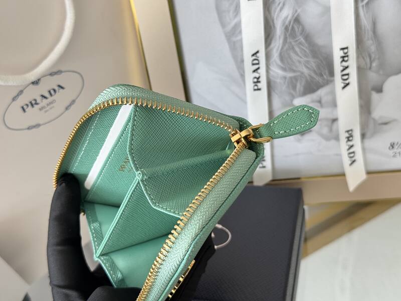 Prada Green 25x18x10cm shoulder bag — AAA Quality Replica