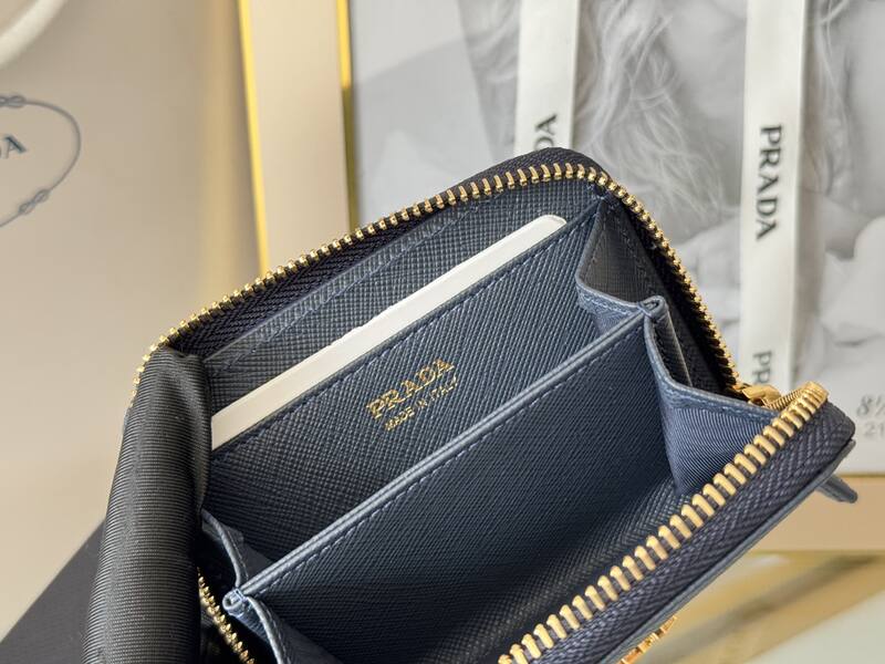 Prada Black 25x18x10cm shoulder bag — Premium Replica