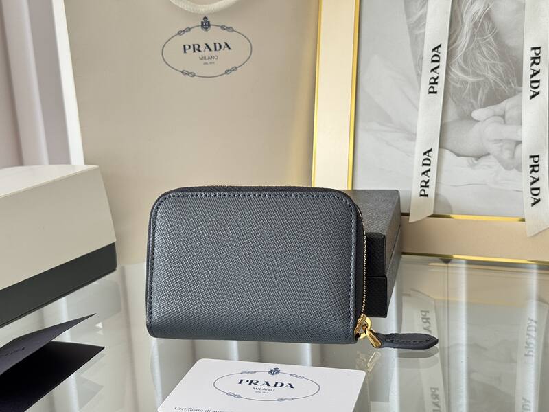Prada Black 25x18x10cm shoulder bag — Premium Replica