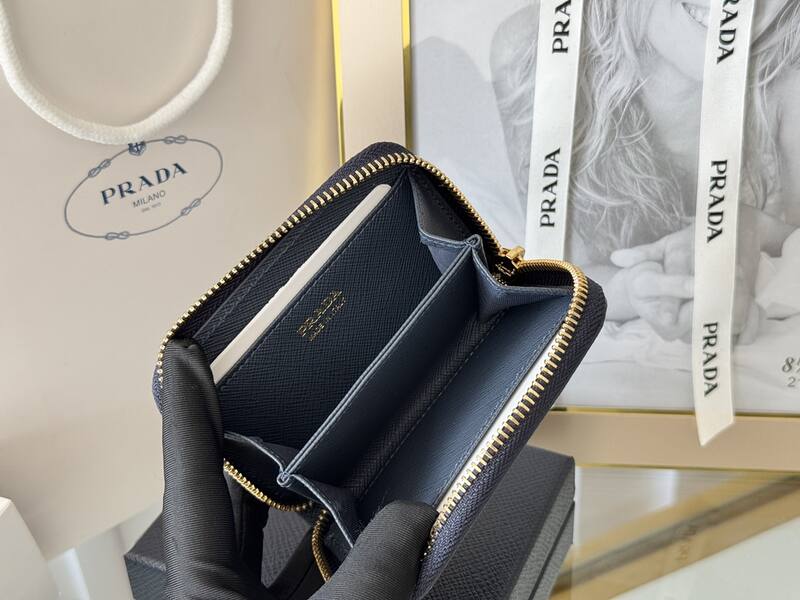 Prada Black 25x18x10cm shoulder bag — Premium Replica