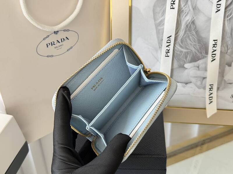 Prada Blue 25x18x10cm shoulder bag — 1:1 Replica